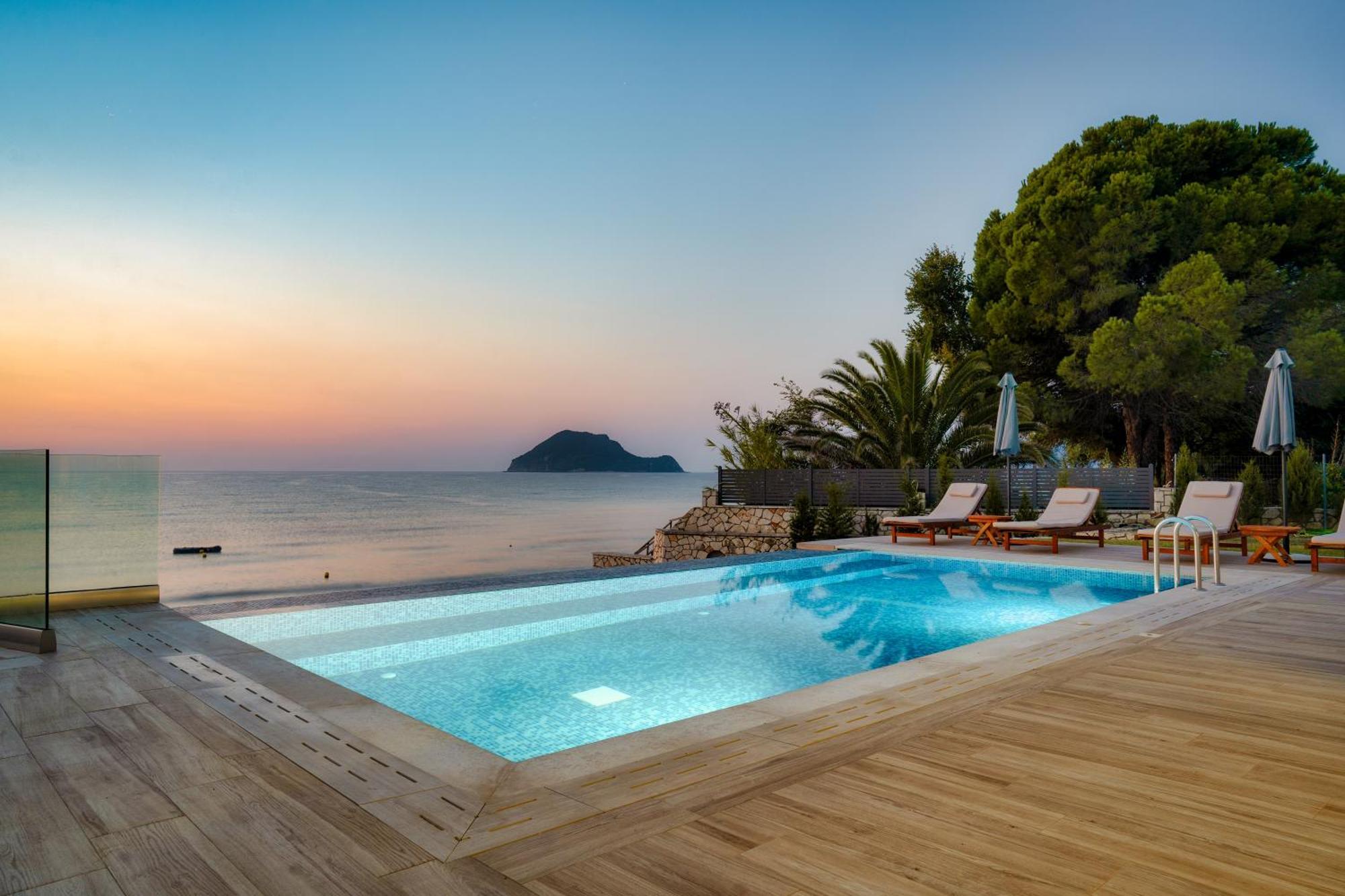 Violet Front Private Villa Laganas