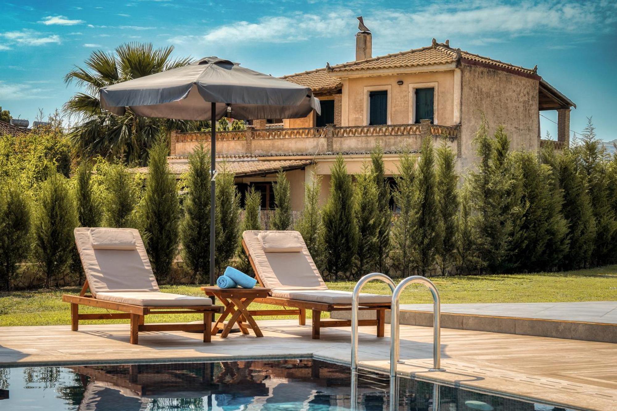 Violet Front Private Villa